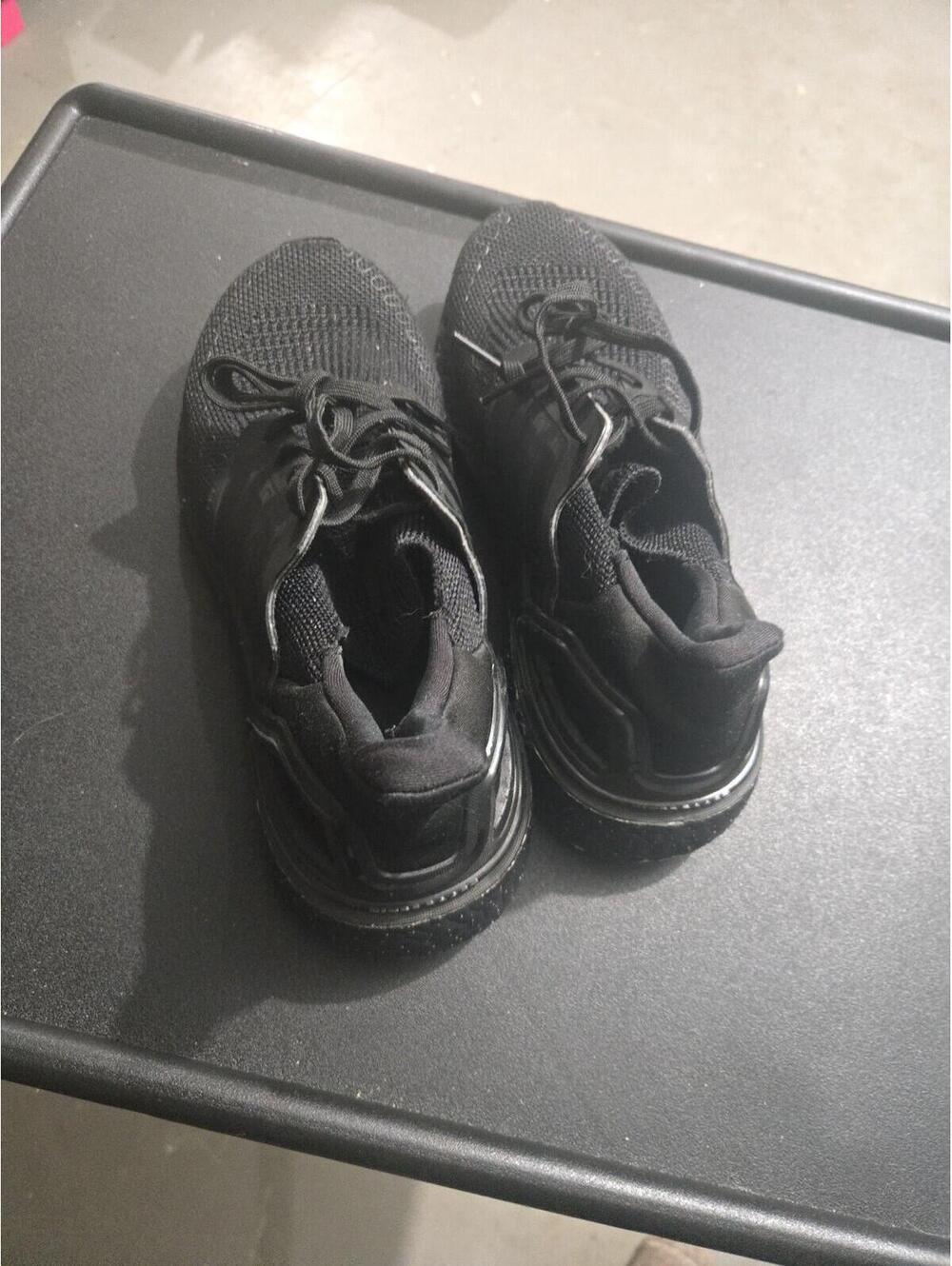 Adidas UltraBoost 19 Triple Black Running Shoes - Size 5 - Picture 4 of 6